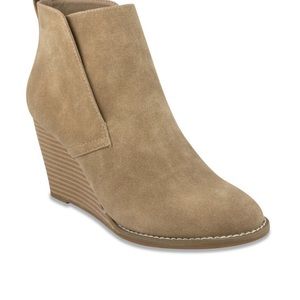 Nautica Calyan Booties Size 10